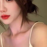 长阳琪琪，身材好颜值高，自聊自做