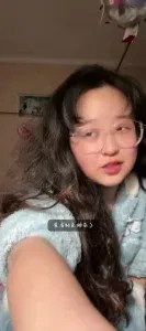 特别听话配合的巨乳眼镜妹