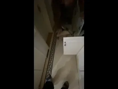 少妇老公外出打工约我去她家偷情对白刺激
