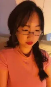 视频调教长相清纯的巨乳眼镜反差婊 上