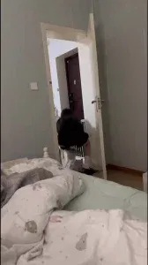 正做着接闺蜜电话让打王者，差点憋不住