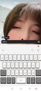 穿着情趣网袜裸聊自慰，奶子贼大长得也好看，阿黑颜的表情
