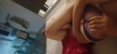 贵阳月的小美女   聊啦好久  单身  最后去她家里住的