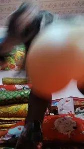 用尾巴自慰