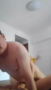 工厂普通人也想找绿帽夫妻骚女