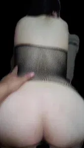 紧致大白臀