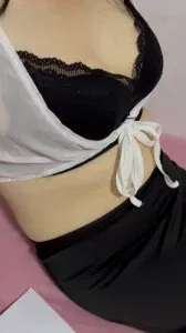  骚妻发浪，要给大家看