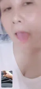 自拍裸聊过程奶大逼肥白浆四溢流出，真是骚逼